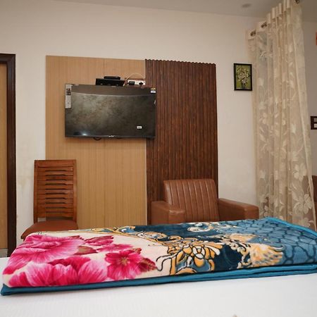 Hotel Sunshine & Restaurant Purnia Екстер'єр фото