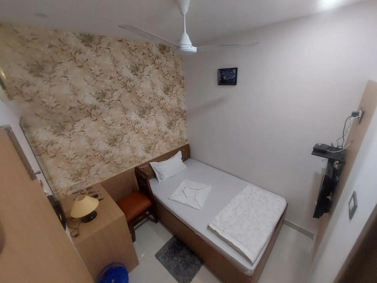 Hotel Sunshine & Restaurant Purnia Екстер'єр фото