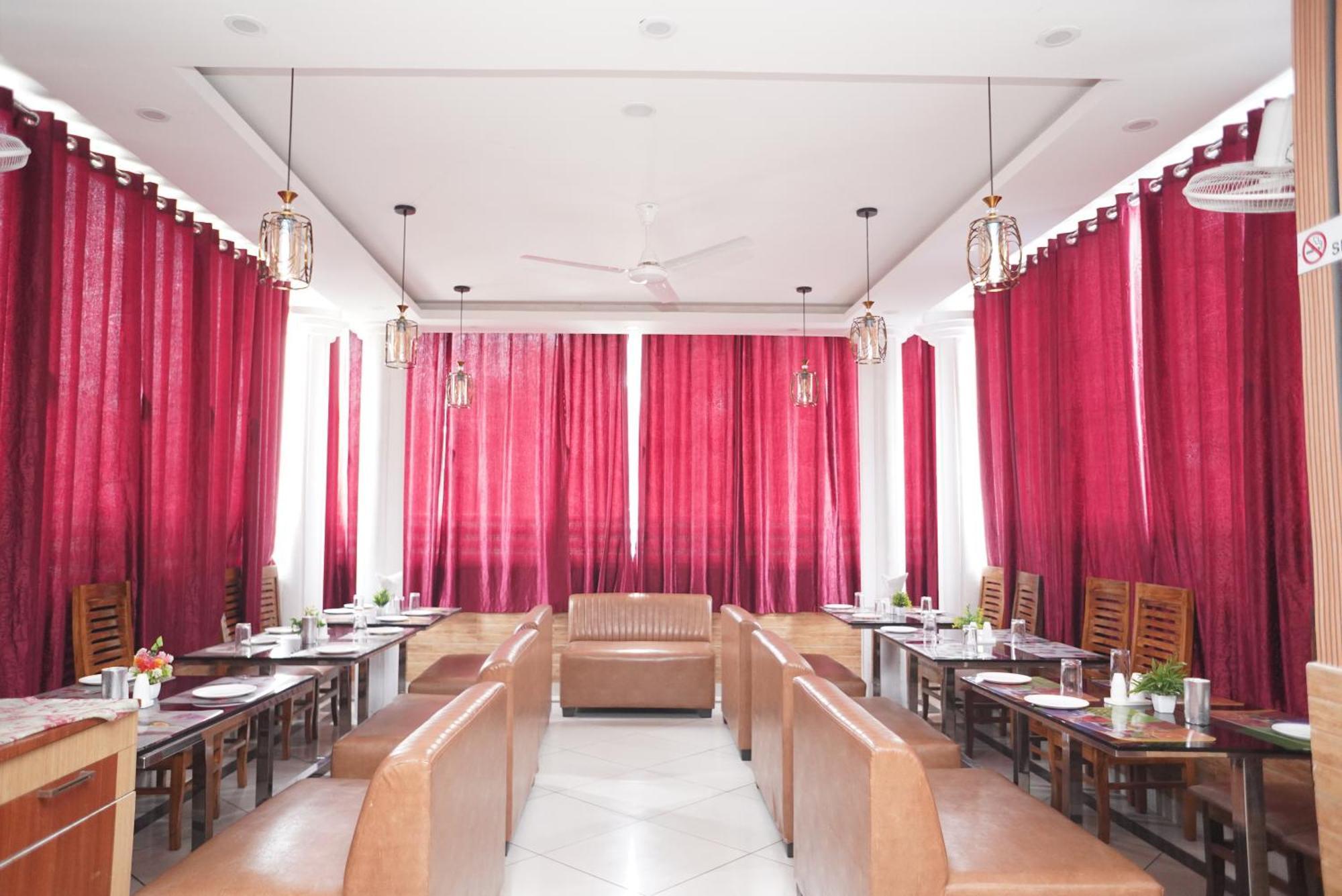 Hotel Sunshine & Restaurant Purnia Екстер'єр фото