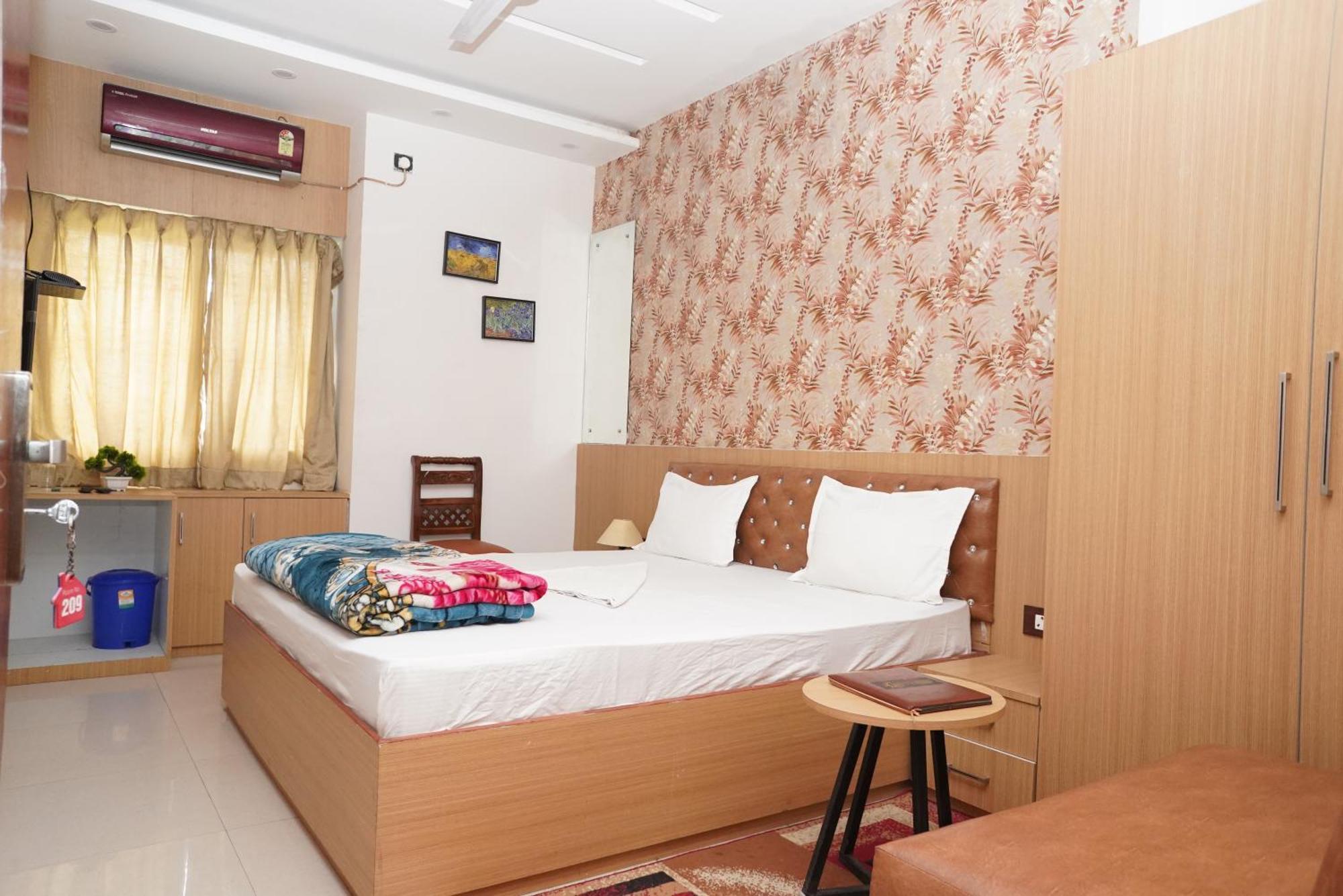 Hotel Sunshine & Restaurant Purnia Екстер'єр фото