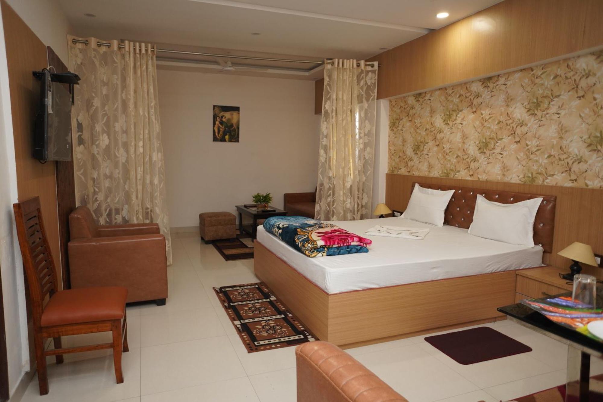 Hotel Sunshine & Restaurant Purnia Екстер'єр фото